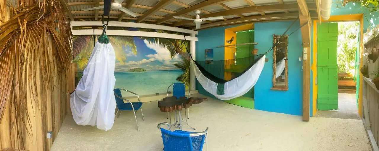 Hotel Les Hamacs Aux Saintes Bis à Terre-De-Haut 0*,